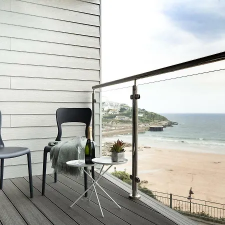 Apartment Onshore 3